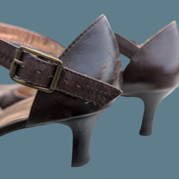 Kenneth Cole Brown leather shoes size 7.5. - Picture 4 of 6